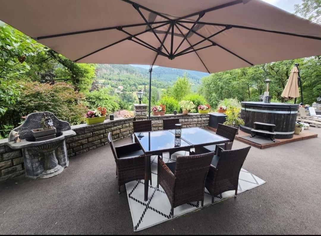 Appartamento Relais Des Vosges Husseren-Wesserling Esterno foto